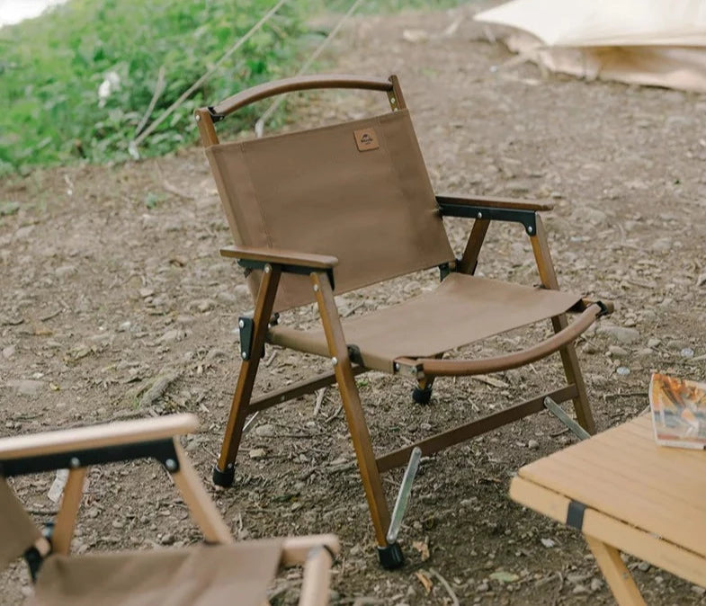 Folding Wooden Chair: Stylish Outdoor Comfort in Brown